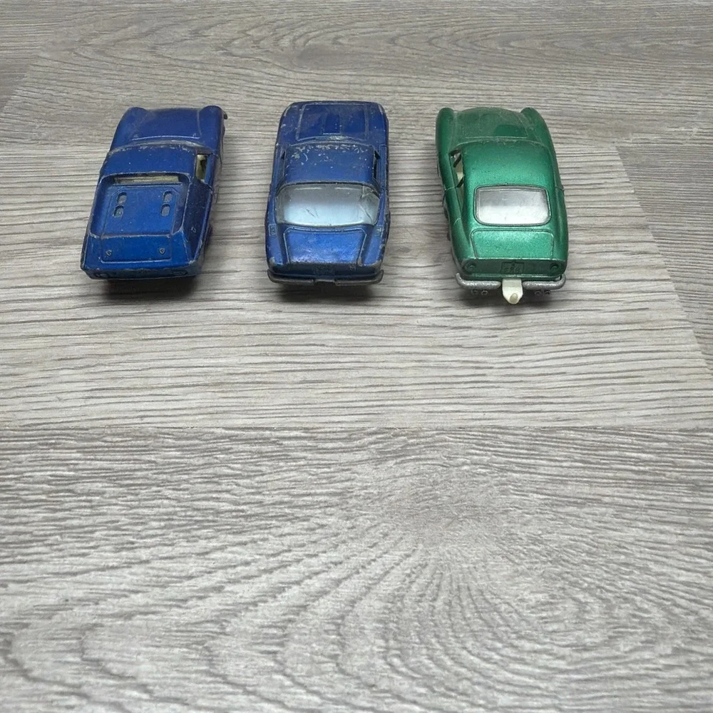 Matchbox Lesney Superfast No. 5 Lotus Europa 75 Ferrari Berlinetta 14 Iso Grifo